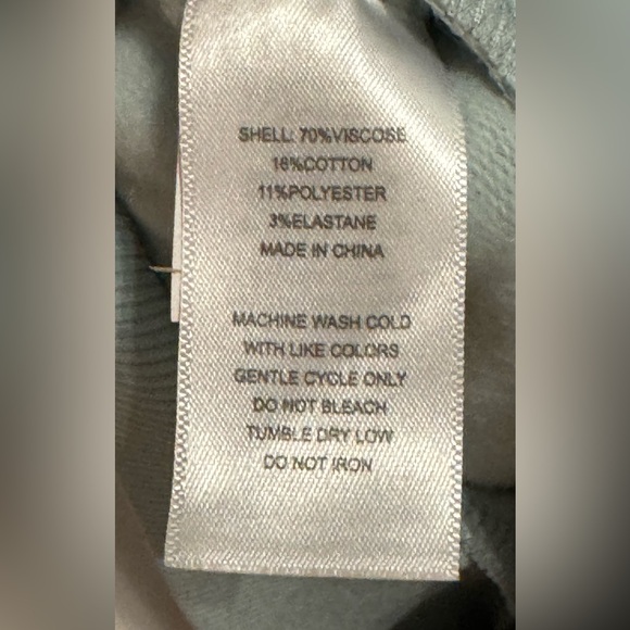 NEW Eddie Bauer Women's Light Blue Full Zip Hoodie Sweatshirt Size L - Picture 5 of 6